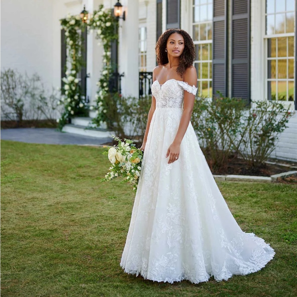 Martina Liana Wedding Dress